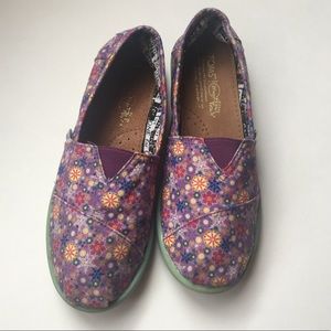 Toms Slip-on Shoes
